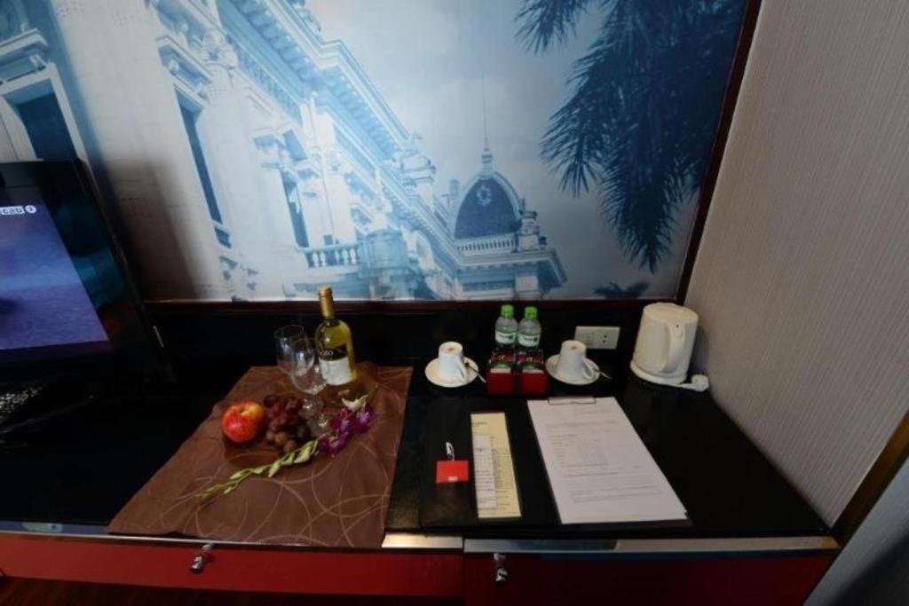Hanoi Antique Legend Hotel Екстериор снимка